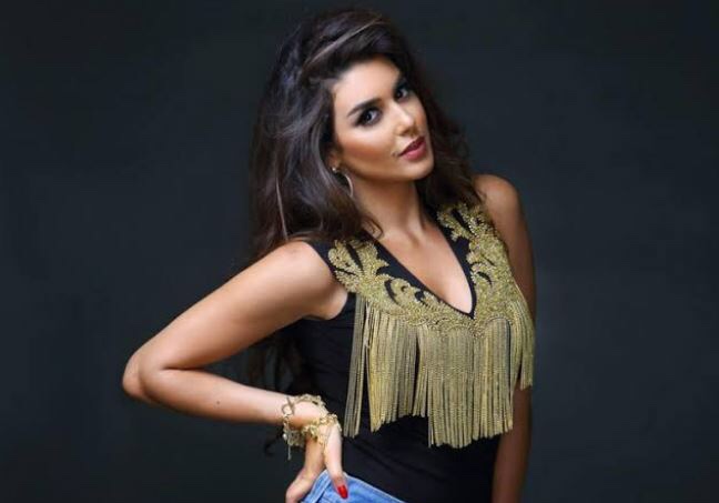 ياسمين صبري تكشف عن اول هدية من خطيبها أبو هشيمة