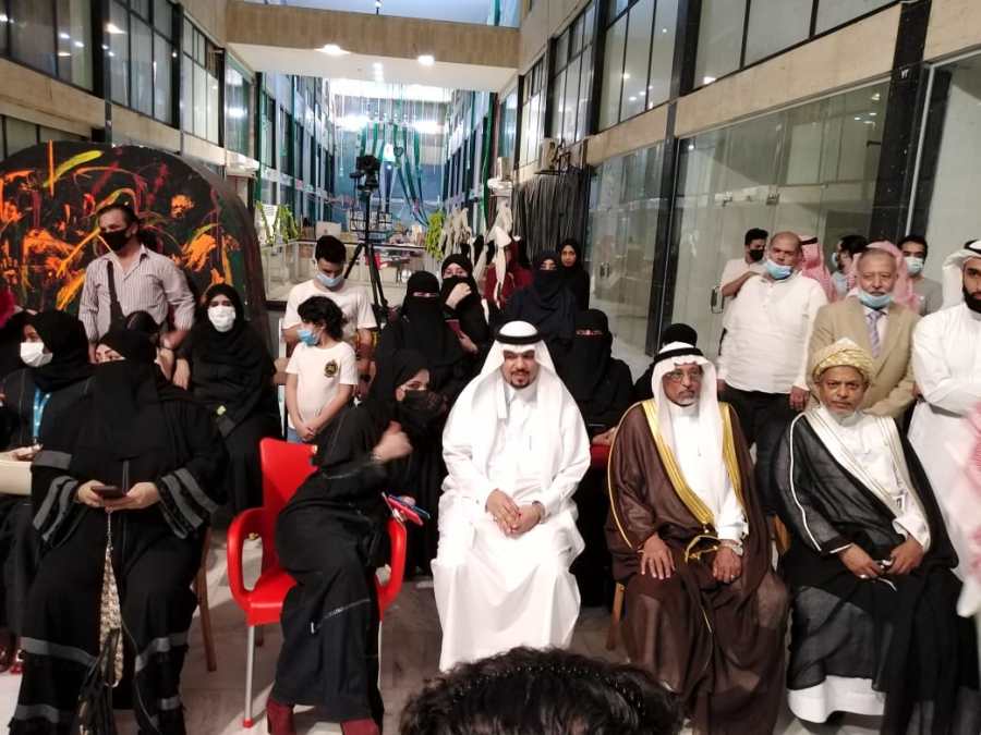 (مداد فن يقيم مبادرة  “العصا البيضاء” للمكفوفين)