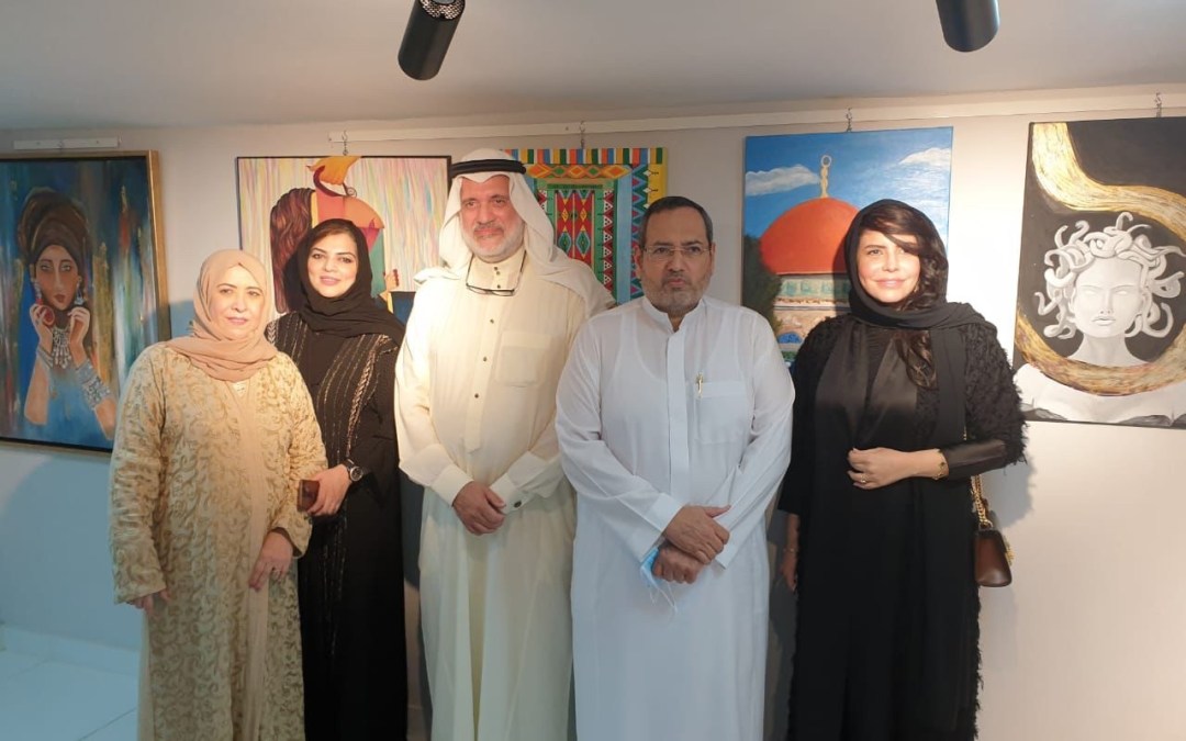 السفير منصوري وأدهم يفتتحان جاليري “لمسة فن”