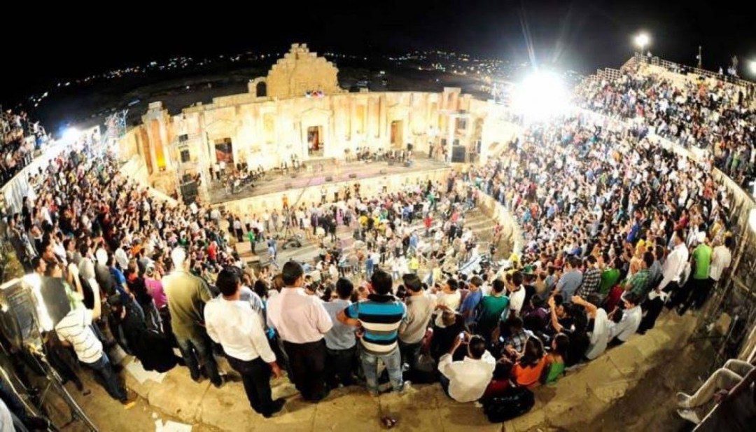 «مهرجان جرش للثقافة والفنون» بالأردن يتيح فعاليات البرنامج الثقافي «أونلاين»