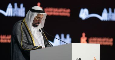 حاكم الشارقة ييكرم الفائزين بجوائز معرض الشارقة الدولي للكتاب بدورته الـ 40