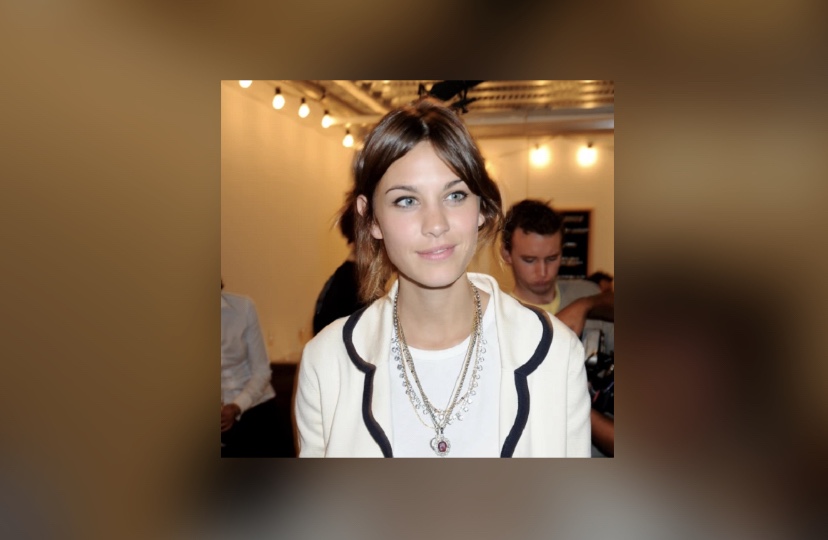 “Twee” تسريحة شعر الستينات رجعت موضة في 2022