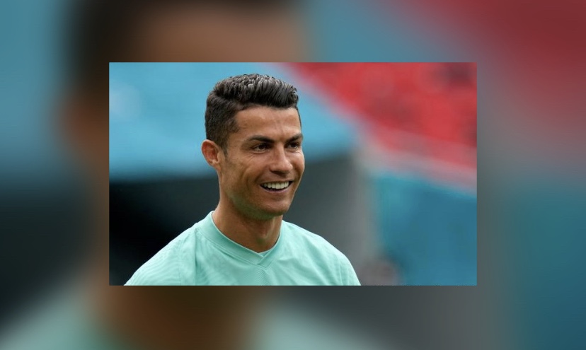 رونالدو يفوز بجائزة لاعب الشهر في مانشستر يونايتد