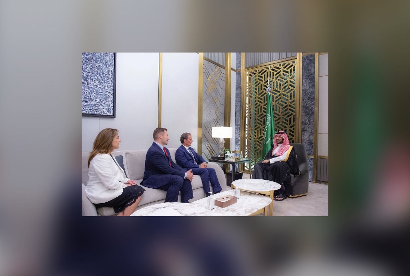 ولي العهد يستعرض مع وفد من الكونجرس الأمريكي القضايا ذات الاهتمام المشترك
