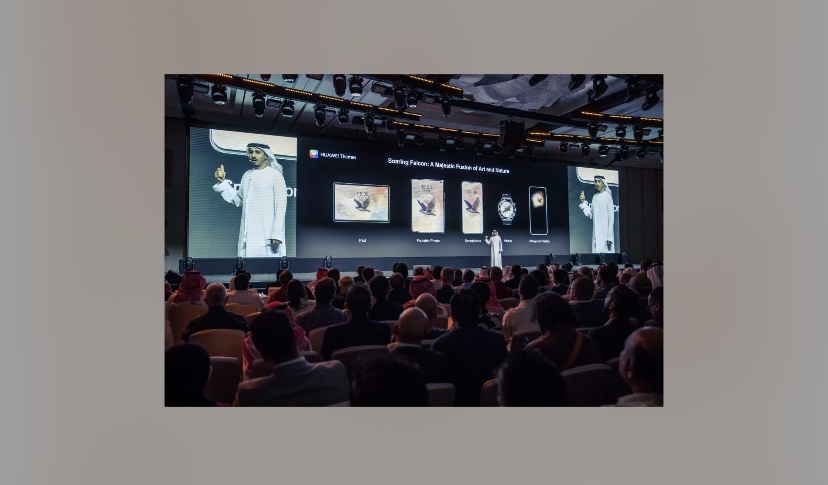 استكشاف المسار الملهم لمحمود العبادي: رحلة آسرة يشاركها خلال حدث إطلاق منتجات سلسلة هواتفPro HUAWEI P60