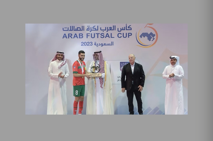 محافظ جدة يتوج منتخب المغرب ببطولة كأس العرب لكرة الصالات