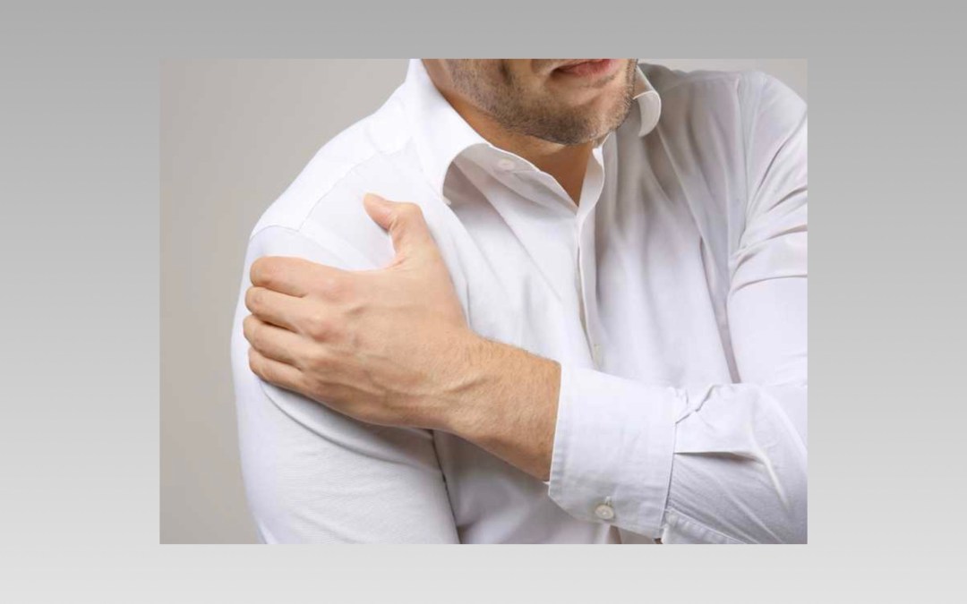 لأنها دليل قوي على مرض “خطير”.. ما هي الكتف المتجمدة واليد المخلبية؟