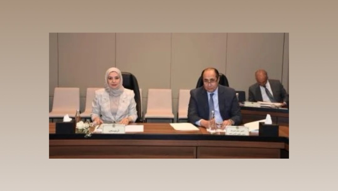 سفيرة البحرين في مصر تترأس اجتماع هيئة متابعة تنفيذ القرارات والالتزامات بالجامعة العربية