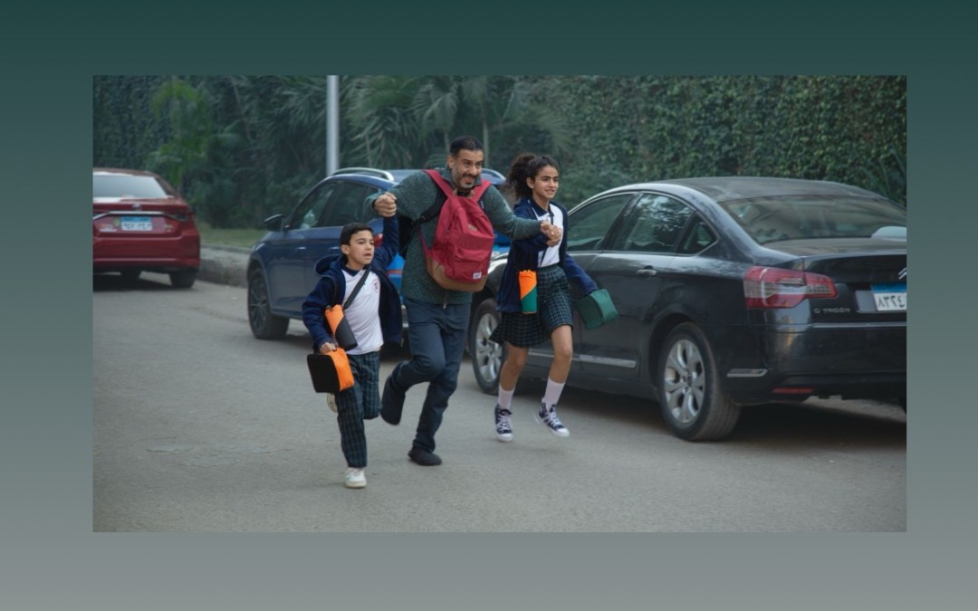 أب أرمل وطفلان .. وفيديوهات تركتها الأم قبل رحيلها