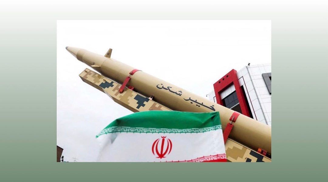 الحرس الثوري الإيراني يطالب بإخلاء الصناعات الأمريكية في الخليج ويحذّر من قصف وشيك