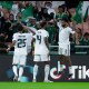 بثلاثية الأخضر السعودي أمام عمان يمتع ويبدع