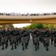 مسيرة عسكرية في الدرعية احتفاءً باليوم الوطني السعودي واستحضارًا لقيم التلاحم والانتماء