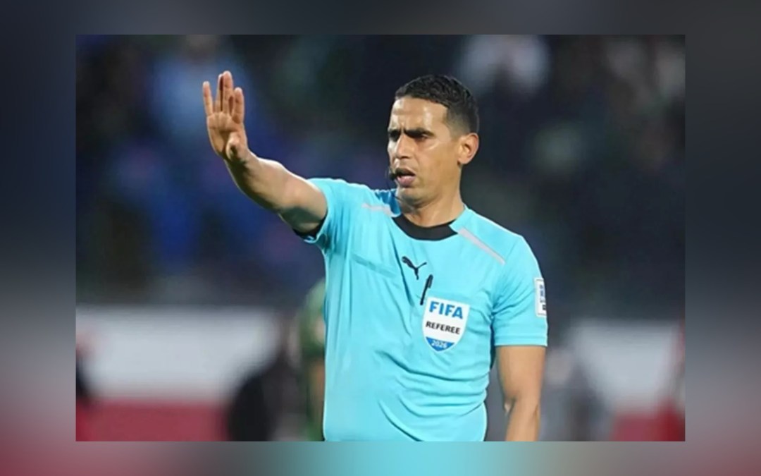 حكم مغربي يقود نهائي خليجي 27 بين السعودية والإمارات في جدة